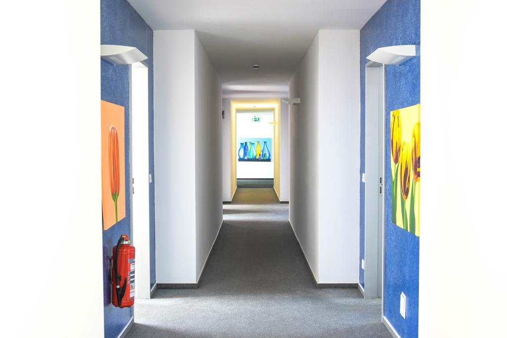 Cristall Hotel Waghaeusel Luaran gambar