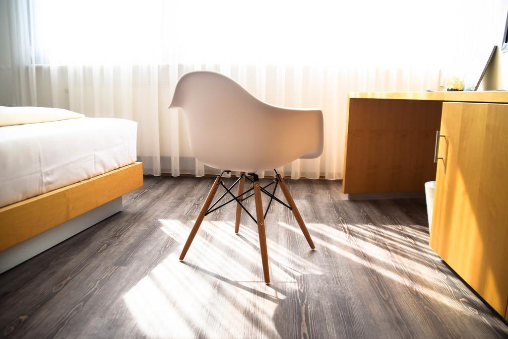 Cristall Hotel Waghaeusel Luaran gambar